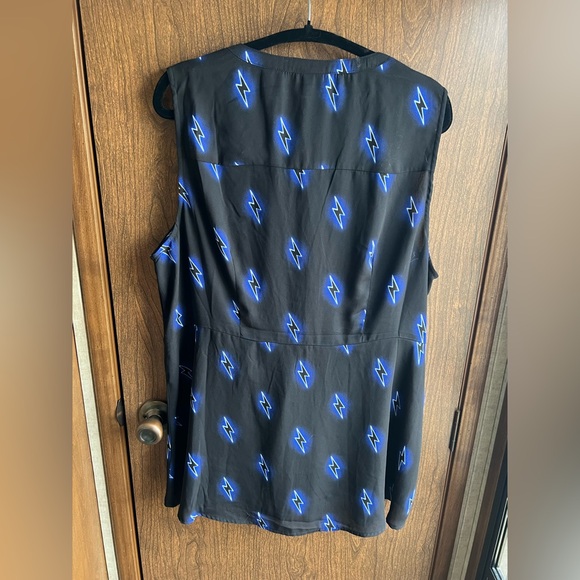 Torrid Peplum Georgette Button-Front Tie-Front Blouse black & blue size 2 - Picture 4 of 9